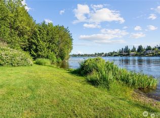 13717 SE 256th Pl, Kent, WA