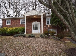 4975 Karen Rd, Woodbridge, VA 22193