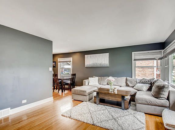 3rd image of 8243 N Octavia Ave