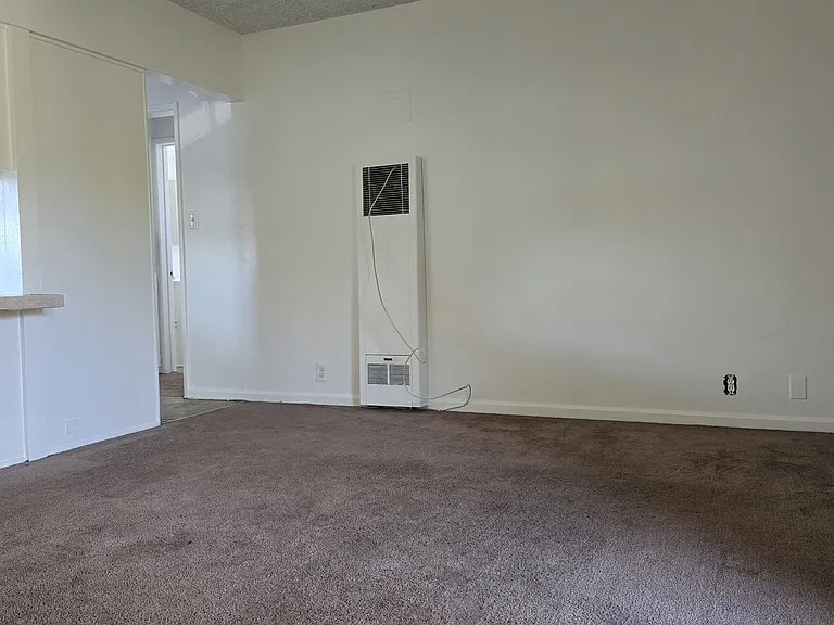 6803 Long Beach Blvd #7 — Photo 7