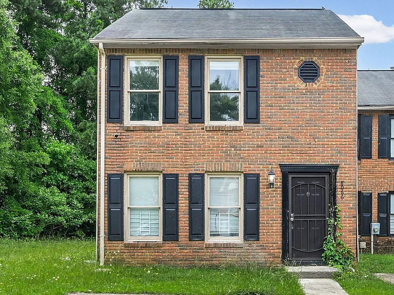 8066 Woodlake Dr — Photo 1