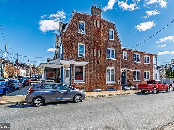 2nd image of 546 Poplar St