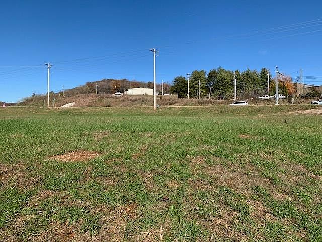 1st image of 399 Celina Hwy