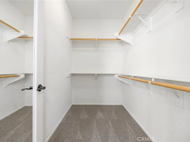 691 E Valencia St — Photo 24