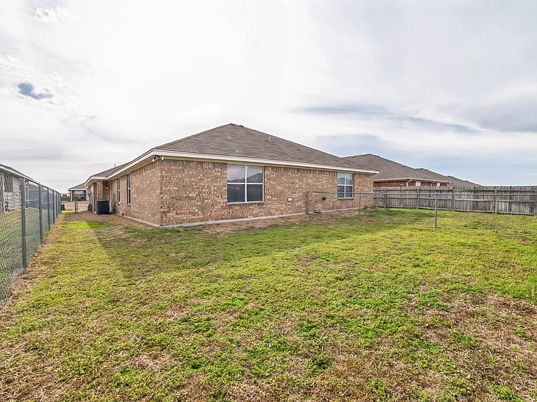 319 Cedar Ridge Dr #B — Photo 30