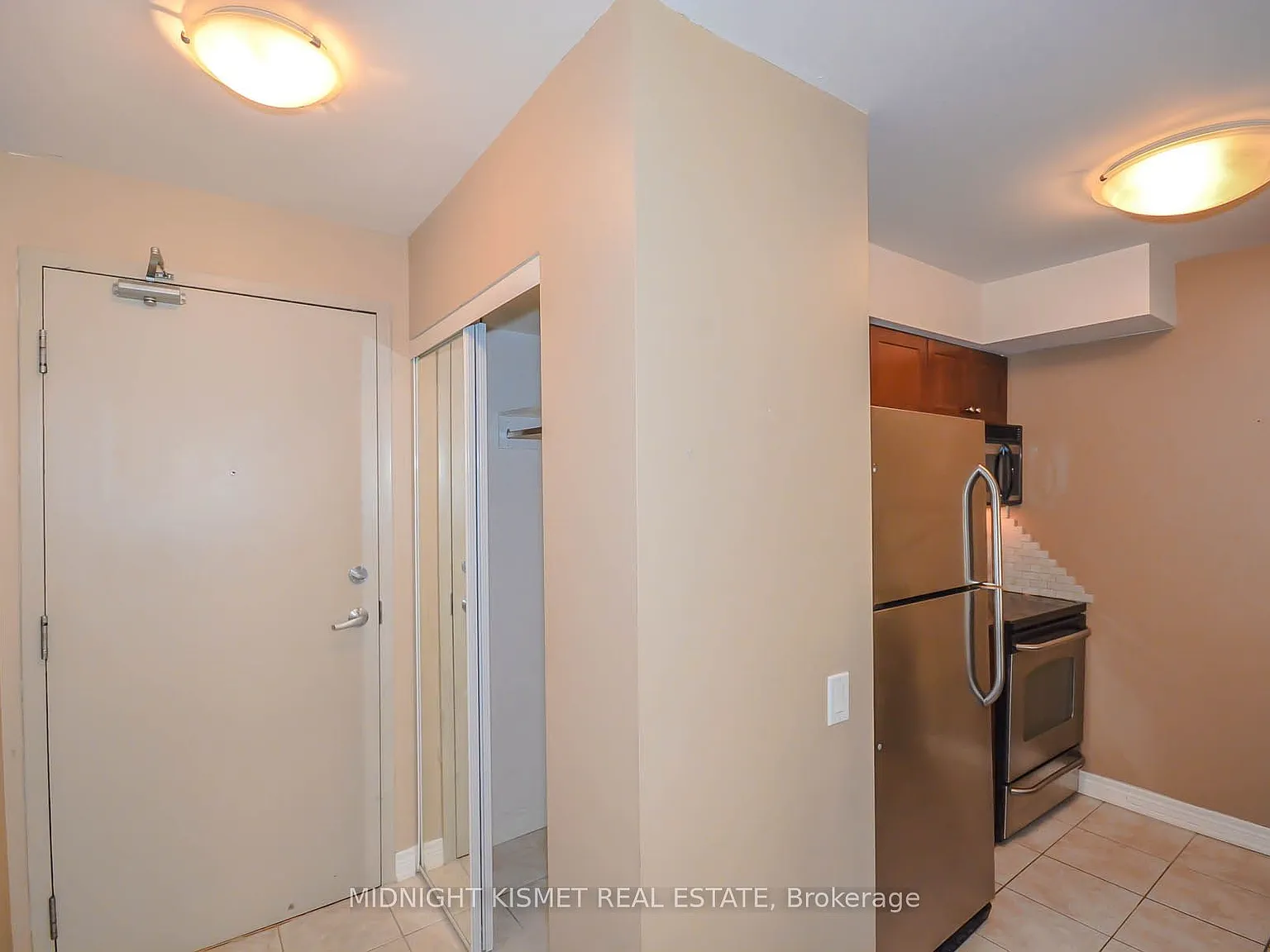 2 bed, $3,300 — Photo 2