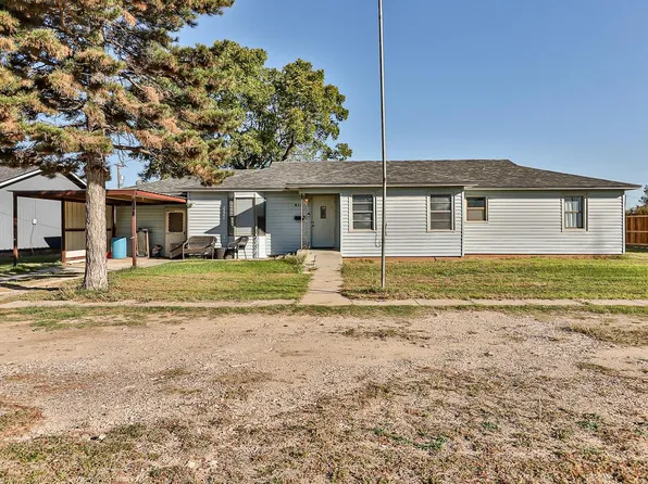 413 E 4th St, Idalou, TX 79329