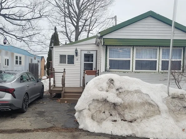 261 Newbury St #17A, Peabody, MA 01960