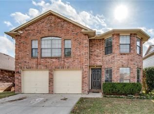 9040 Elbe Trl, Fort Worth, TX