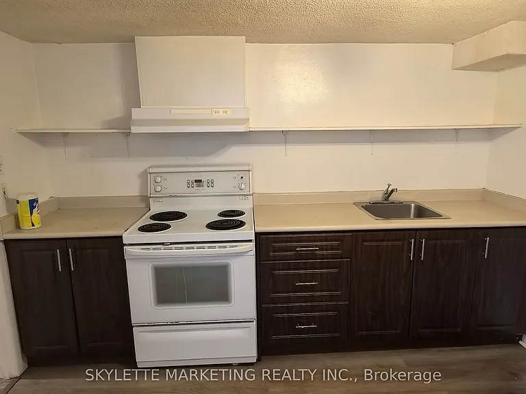 34 Ravenscroft Cir #BASEMENT — Photo 7