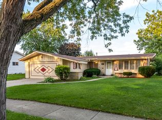 437 N Virginia Ave, Glenwood, IL
