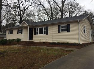 104 Darby Ct, Taylors, SC 29687
