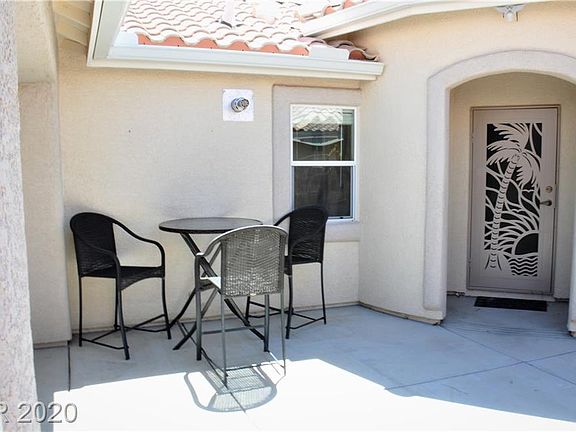 4th image of 1083 Snow Roof Ave