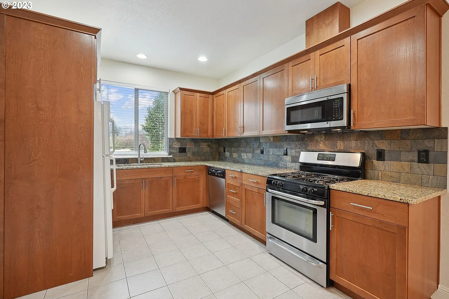 3BR Townhome. — Photo 1