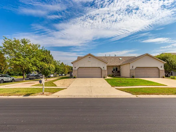 2804 Wheatland Dr S, Fargo, ND 58103