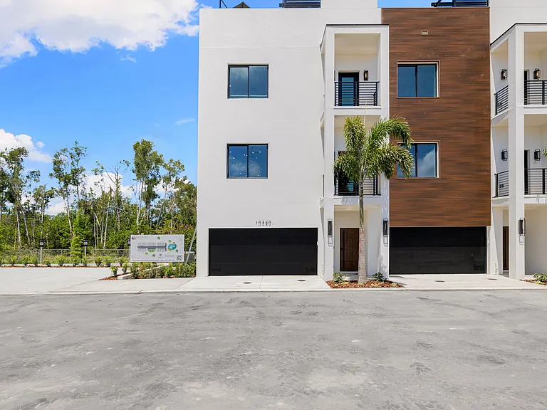 10330 2nd Way N — Photo 12