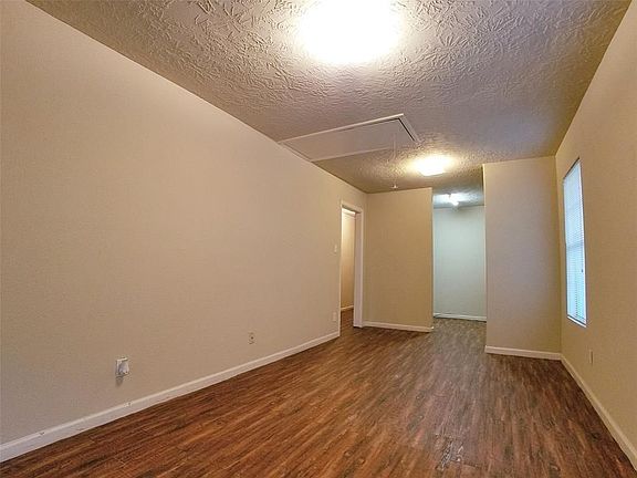 2nd image of 4003 Farmer St #A