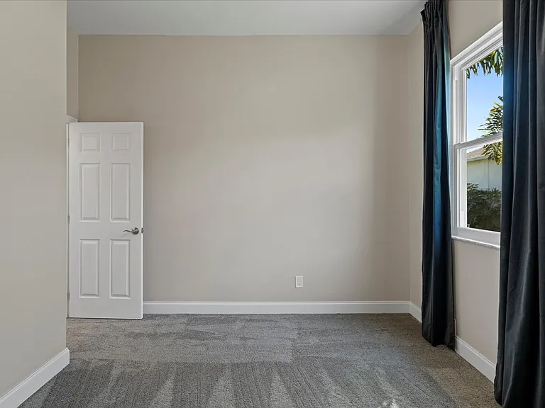 3062 Nina Ct — Photo 37