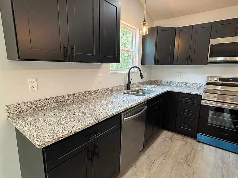 229 Old Landfill Rd #B — Photo 10