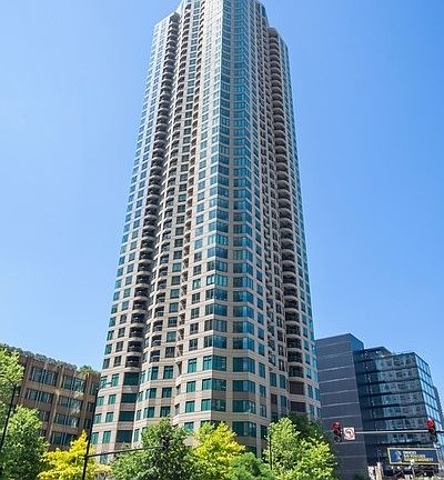 2nd image of 400 N La Salle Dr APT 2711