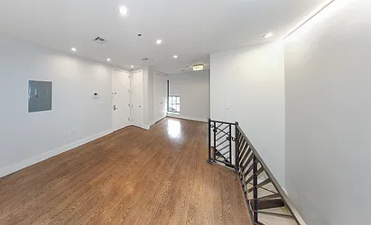 Rented by Rennit Inc.