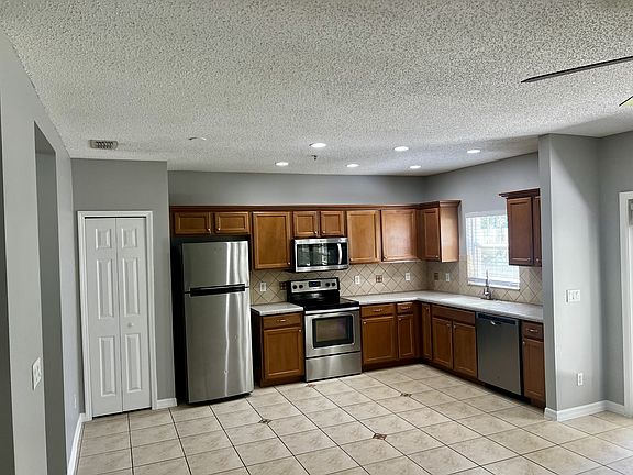 2nd image of 2060 Cypress Bay Blvd #1