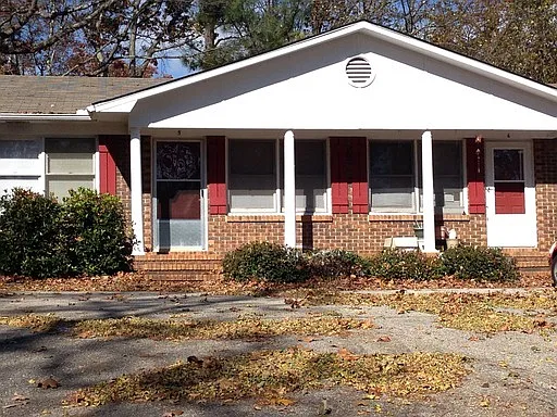 4003 Dix St — Photo 1