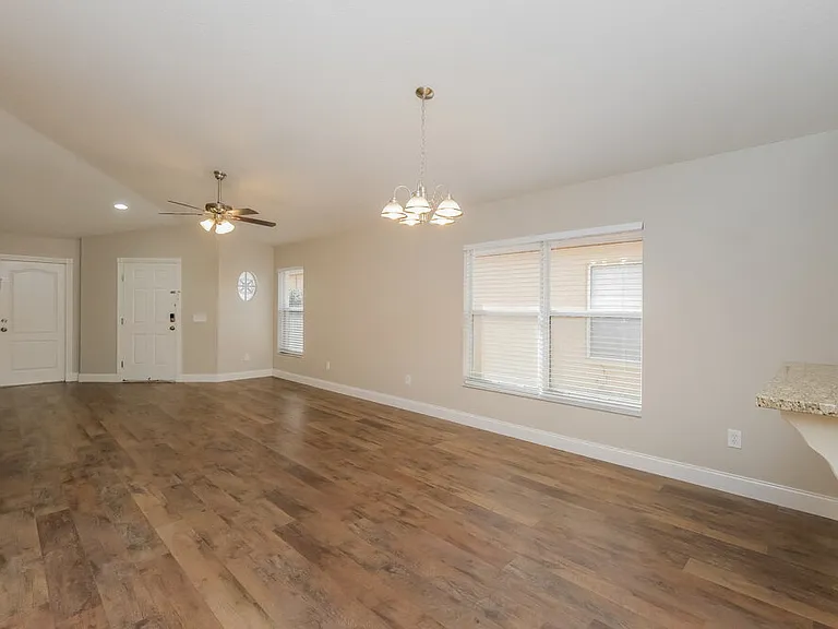 10610 Navigation Dr — Photo 6