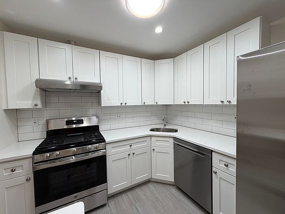 5th image of 19-26 Parsons Blvd Floor 3