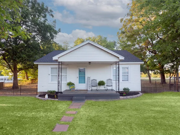 524 3rd St, Crowder, OK 74430