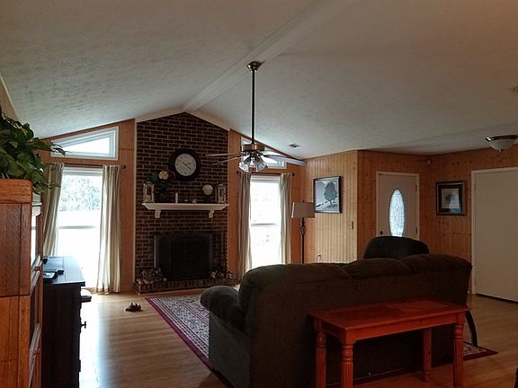 3rd image of 10725 Lee Road 240