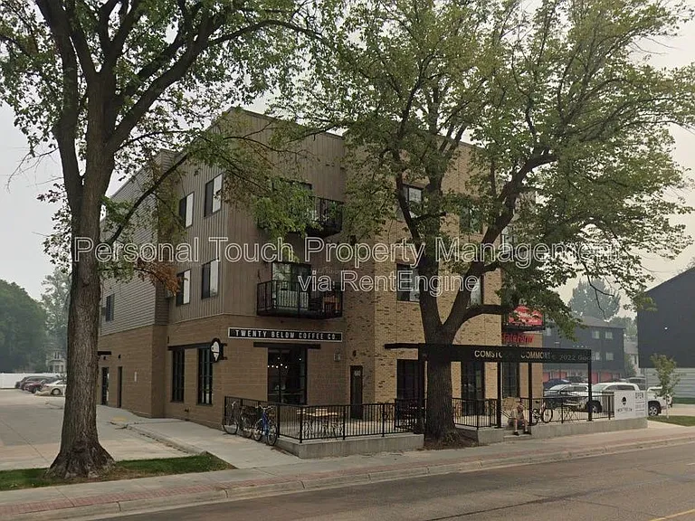 600 8th St S #304 — Photo 38