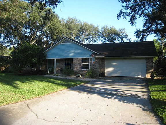 2nd image of 1891 Lakeside Dr N