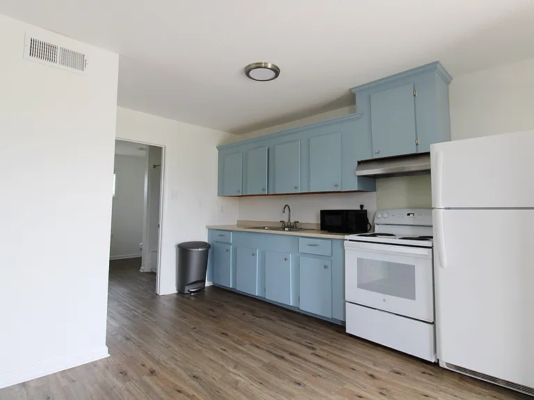 111 Picone Rd #3-D — Photo 7