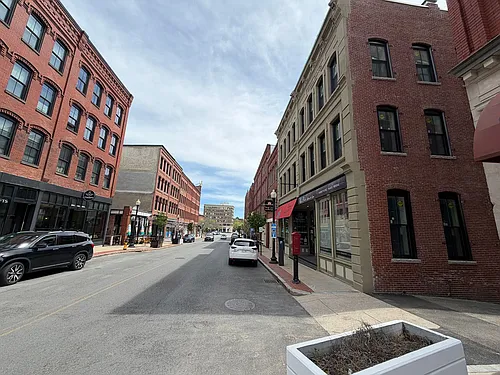 38-42 Washington St Photo 1