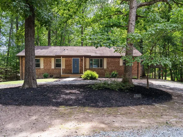 711 Walsenburg Dr, Durham, NC 27712