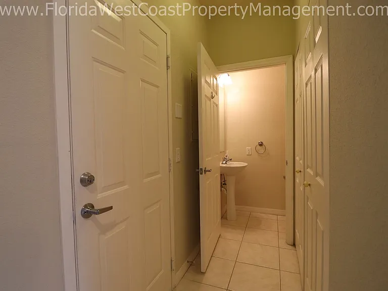 7654 Plantation Cir — Photo 20