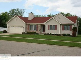 648 Earliglow Ln, Haslett, MI 48840