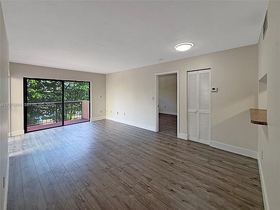2nd image of 995 SW 84th Ave APT 309