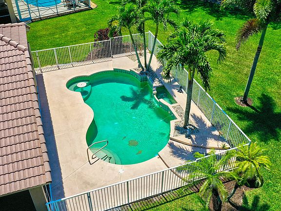 5th image of 8962 Agliana Cir