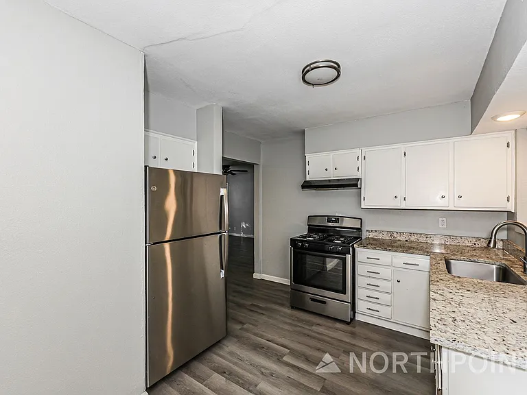 2814 Sequoia Ln — Photo 6