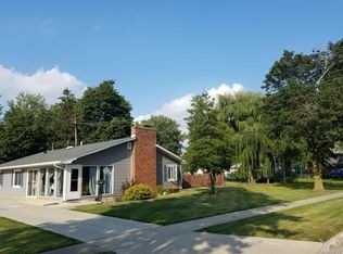 74 Benson Dr, Lancaster, NY 14086