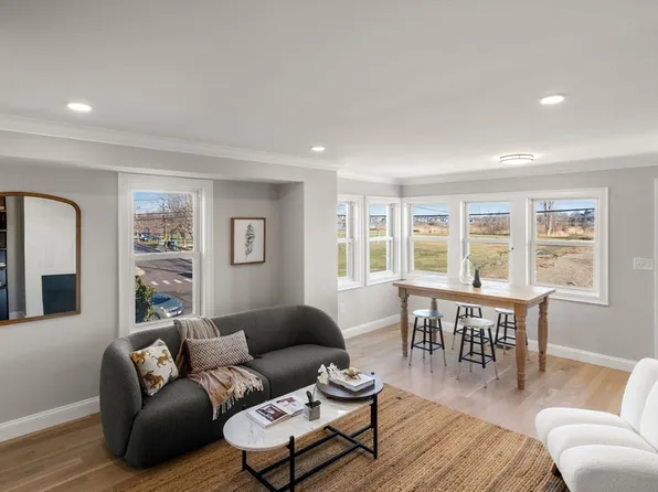 65 Bay View Ave #65, Winthrop, MA 02152