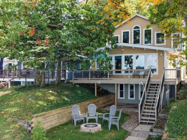 1724 Forest Dr, Portage, MI 49002
