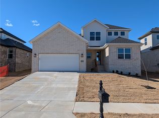 1071 Whistler St, Bentonville, AR 72713