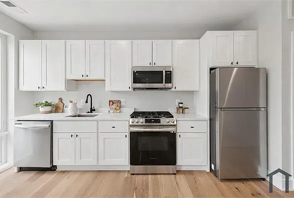 1955 Fairlawn Ave SE #C01 — Photo 16