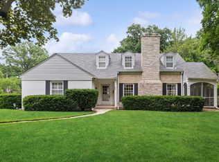 945 Skokie Ridge Dr, Glencoe, IL 60022