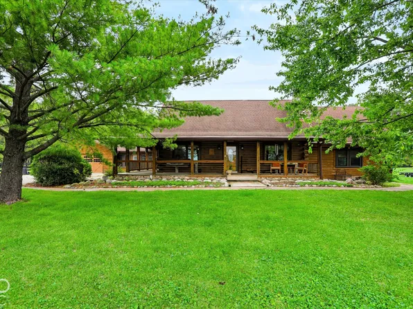 9745 Cumberland Rd, Fishers, IN 46037