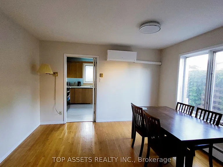 448 Cummer Ave #A — Photo 5