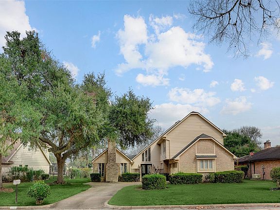 2nd image of 3502 La Costa Rd